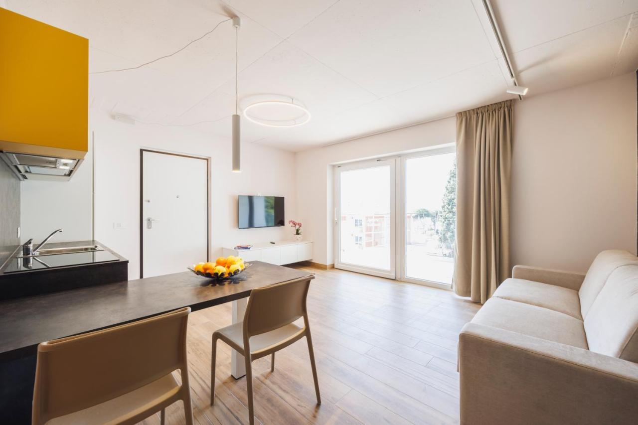 Lake Side Suites Рива дел Гарда Екстериор снимка