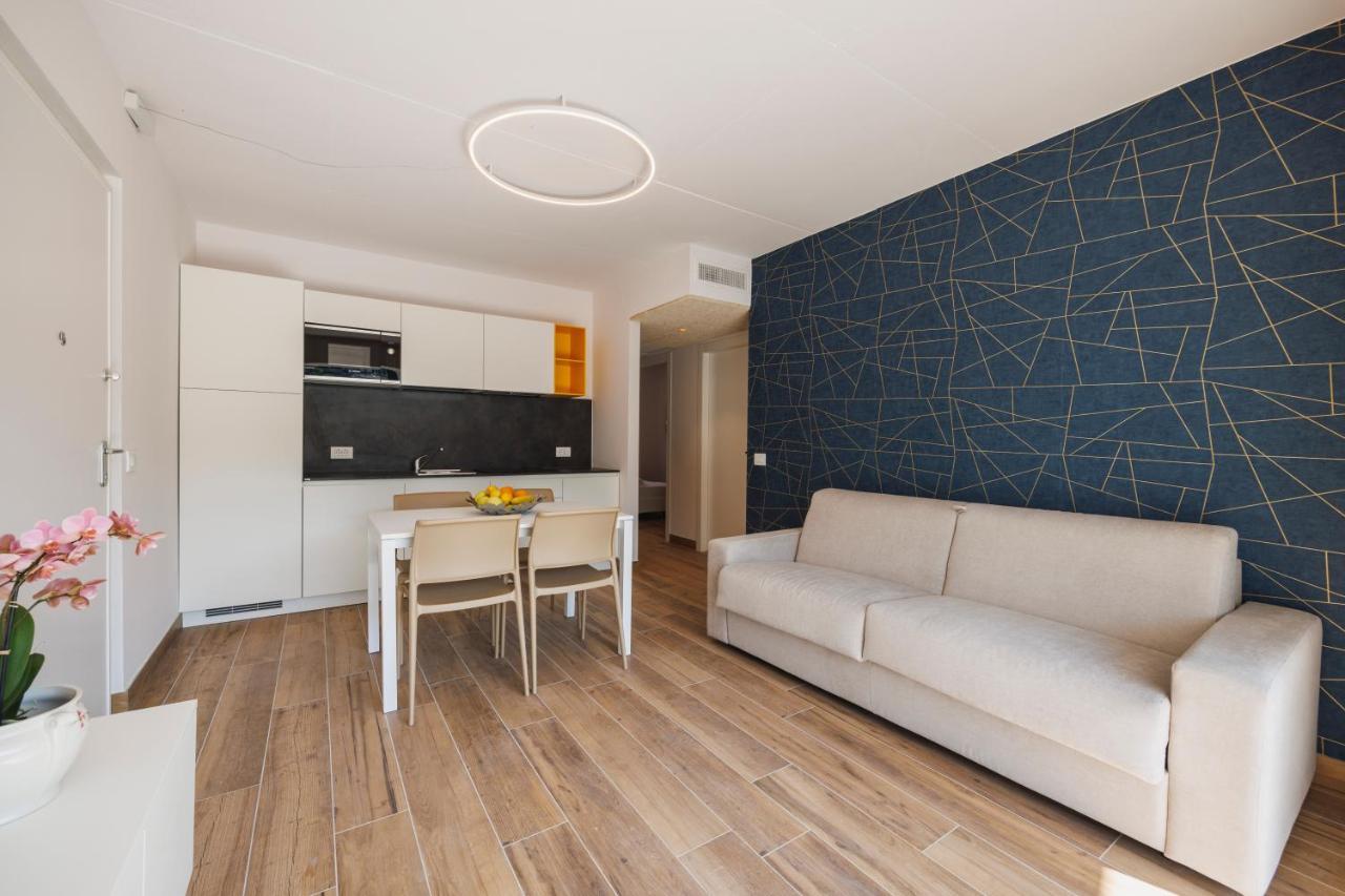 Lake Side Suites Рива дел Гарда Екстериор снимка