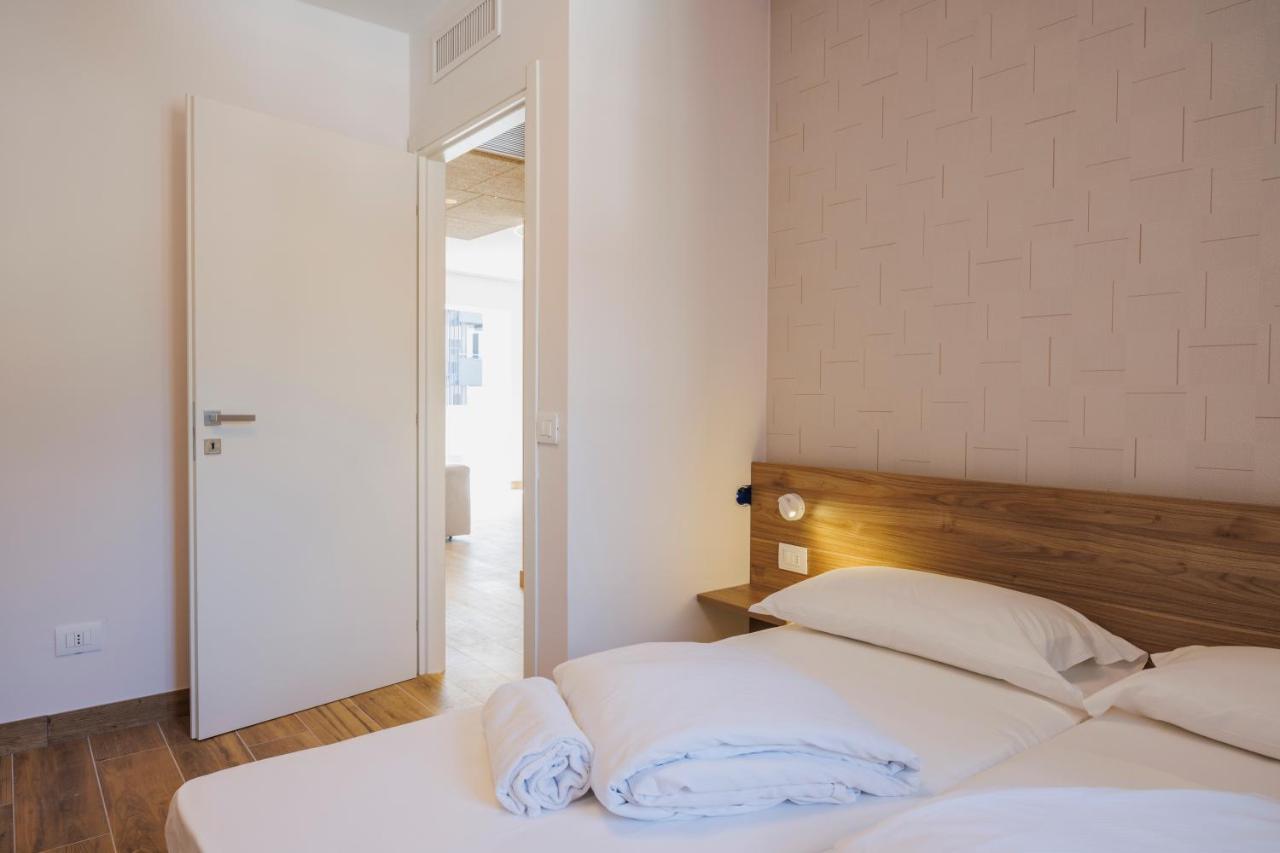 Lake Side Suites Рива дел Гарда Екстериор снимка