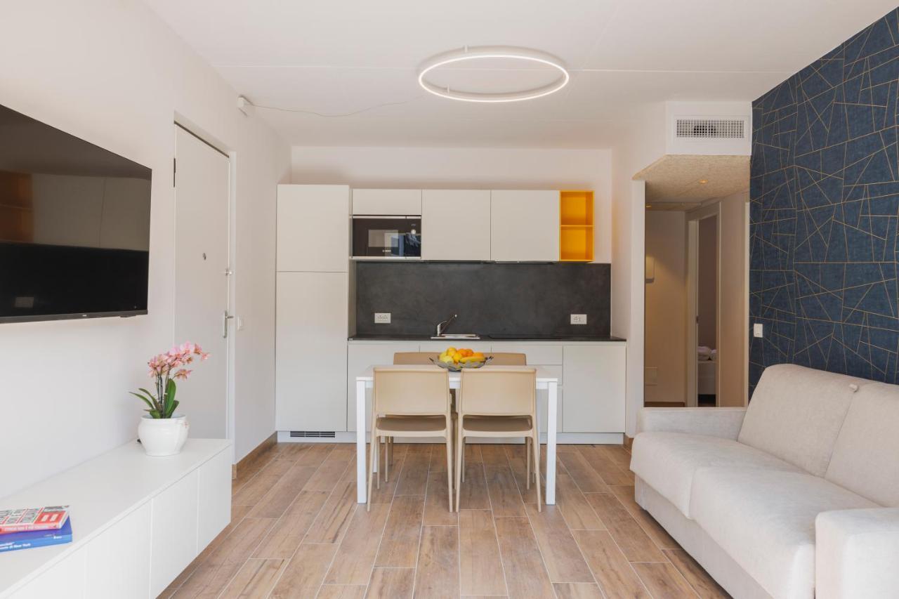 Lake Side Suites Рива дел Гарда Екстериор снимка