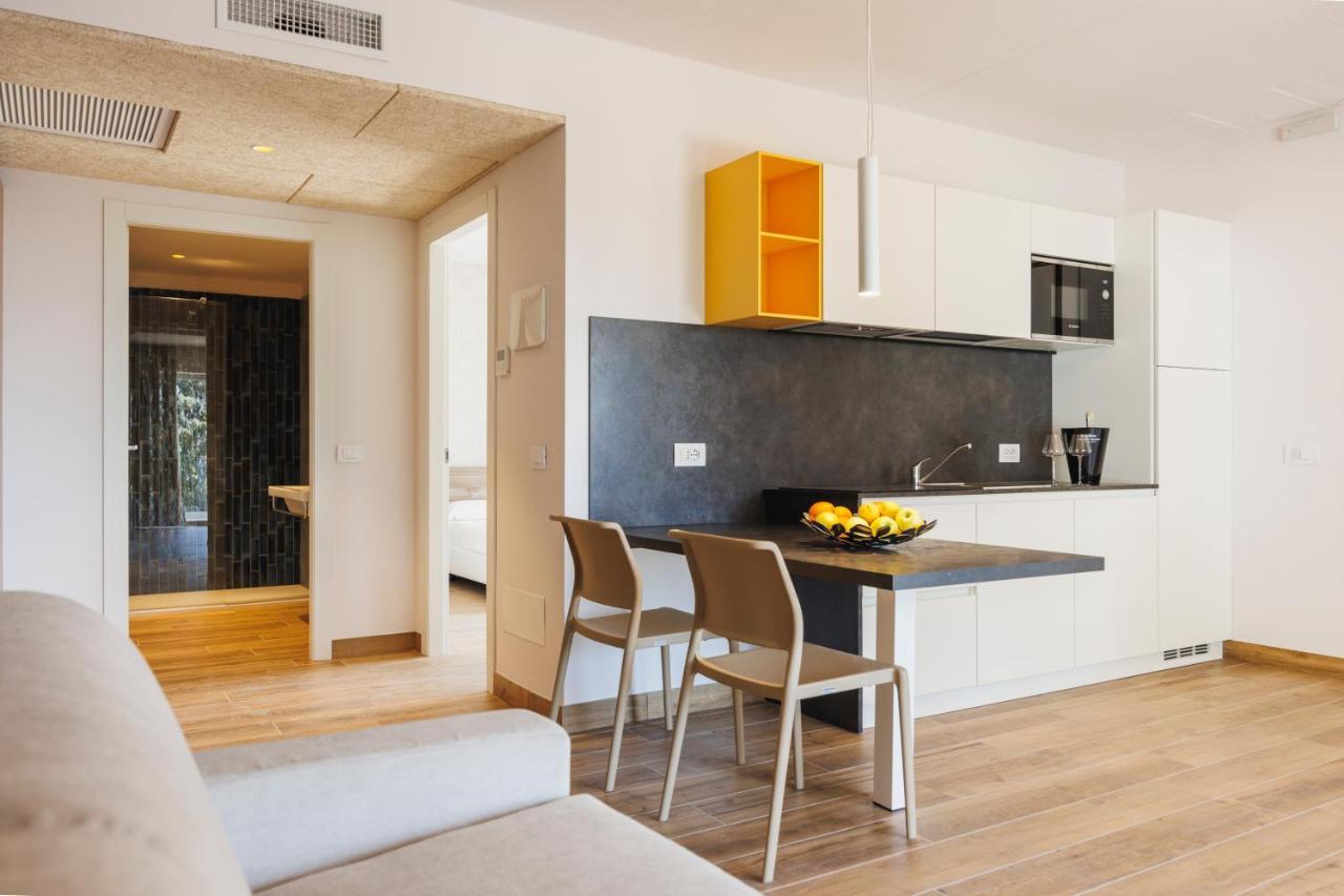 Lake Side Suites Рива дел Гарда Екстериор снимка