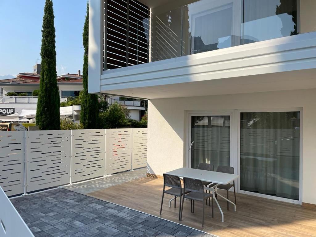 Lake Side Suites Рива дел Гарда Екстериор снимка
