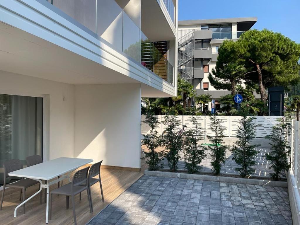 Lake Side Suites Рива дел Гарда Екстериор снимка